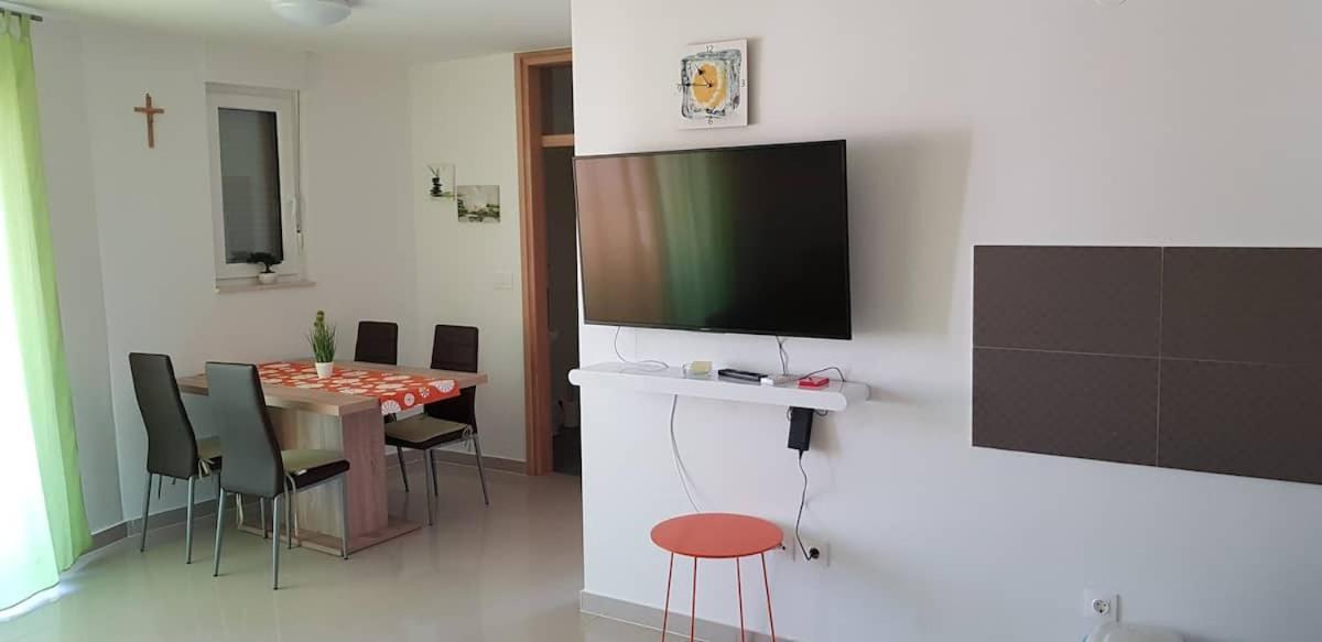 Abc Apartmani Vrsi Eksteriør billede